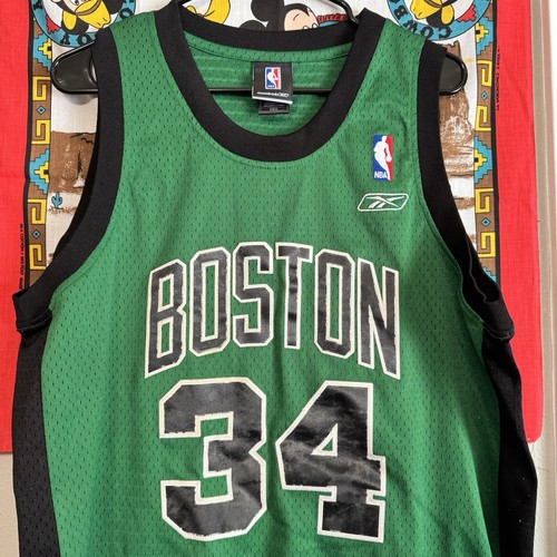 Green and black - green,